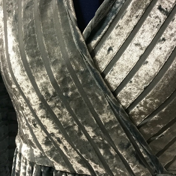 NWT Maxi Dress - Picture 3 of 3